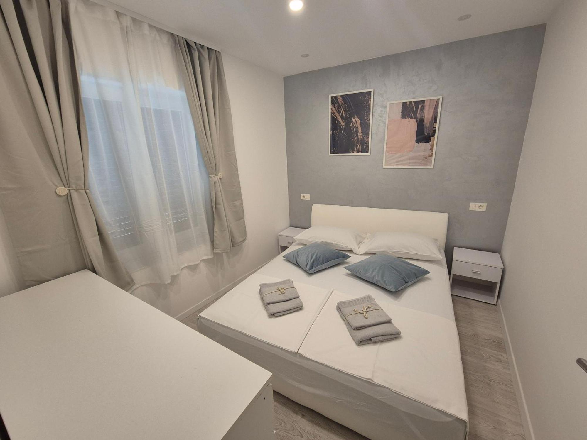 Apartment Rika Omis Exterior photo