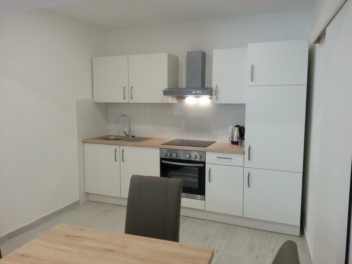 Apartment Rika Omis Exterior photo